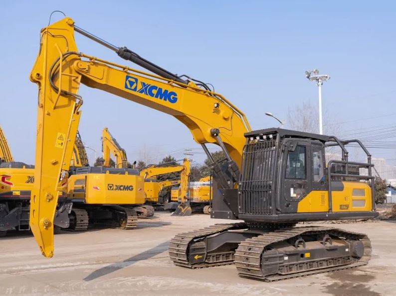 Лесозаготовительный экскаватор(харвестер) XCMG XE225F