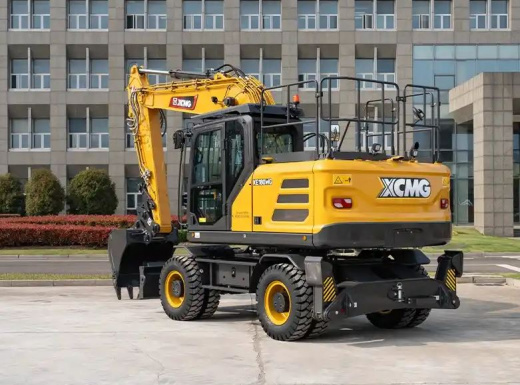 Колёсный экскаватор XCMG XE180WG